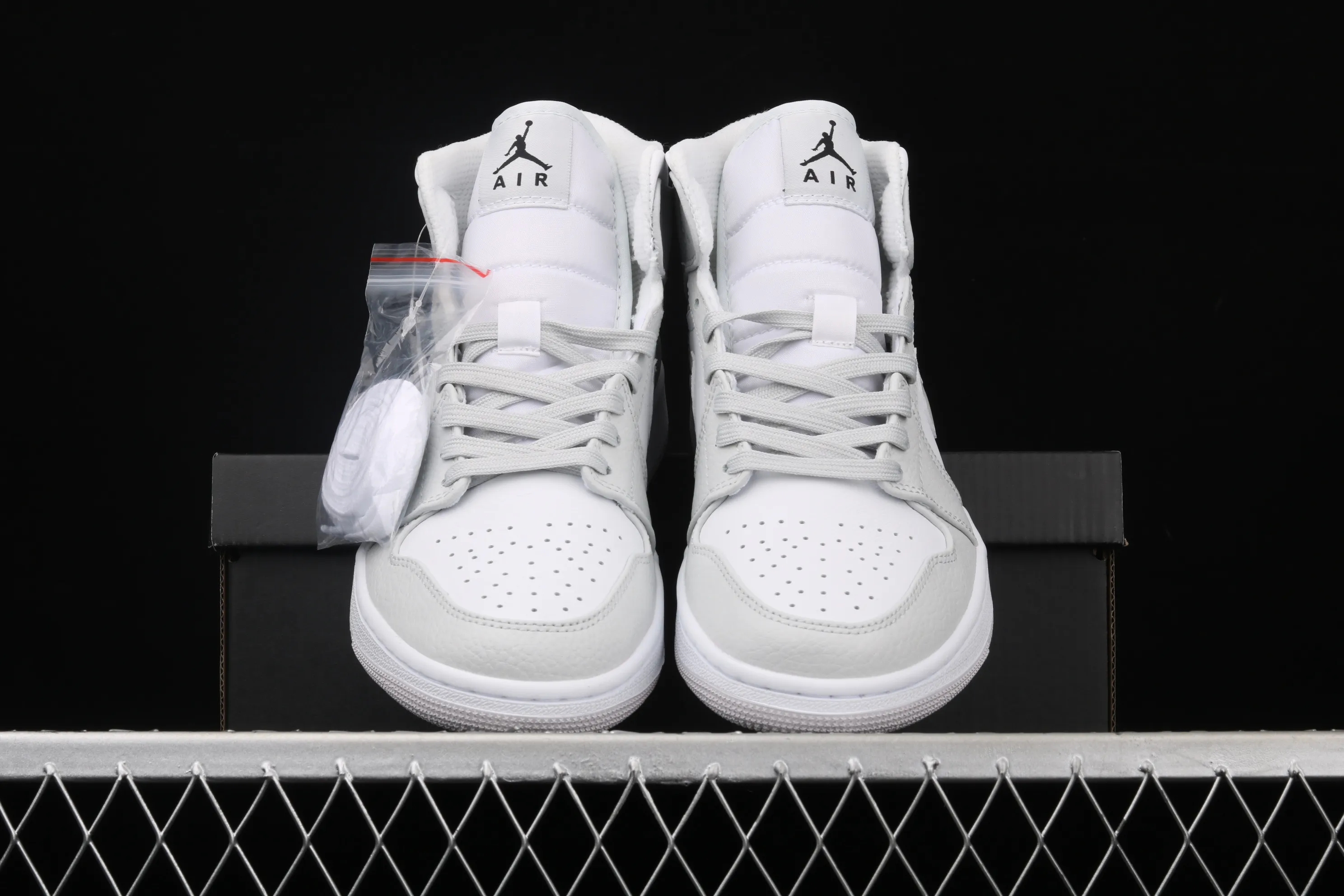 All categories Air Jordan Jordan series basketball shoes Air Jordan 1 Mid Air Jordan 1 Mid "White Camo" AJ1 Joe 1 Zhongbang white gray camouflage DC9035-100